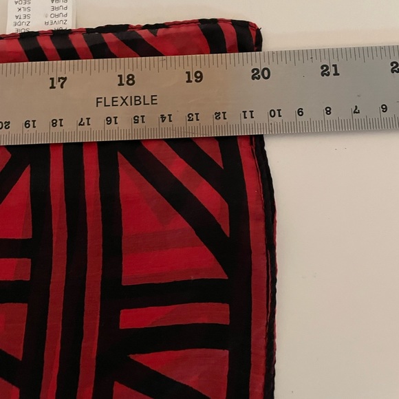 SILK Black Red Scarf - Picture 5 of 7